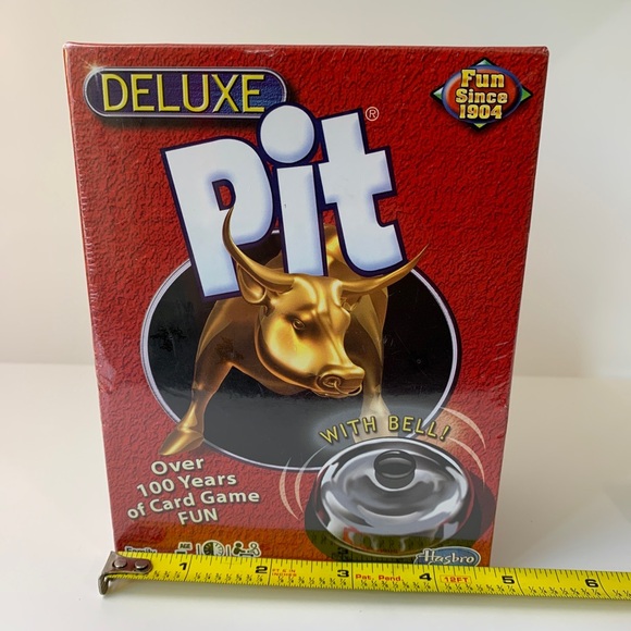 Pit Deluxe Corner the Market Card Game with Bell Hasbro Gaming Brand New Sealed - Picture 2 of 5